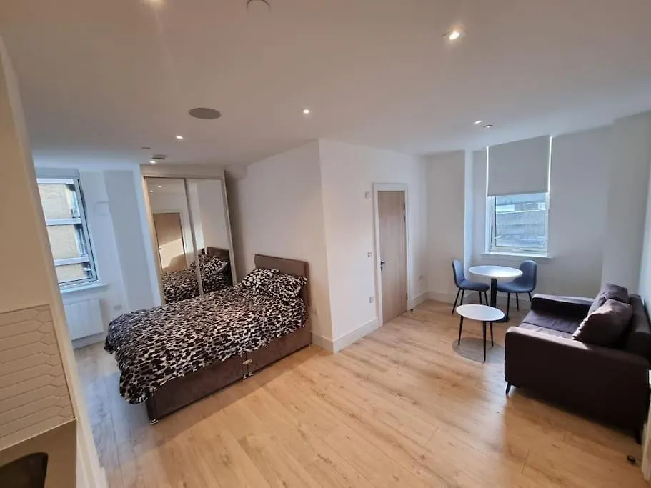 Lovely One Bedroom Apartment In Ilford Town