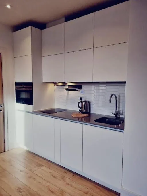 Lovely One Bedroom Apartment In Ilford Town