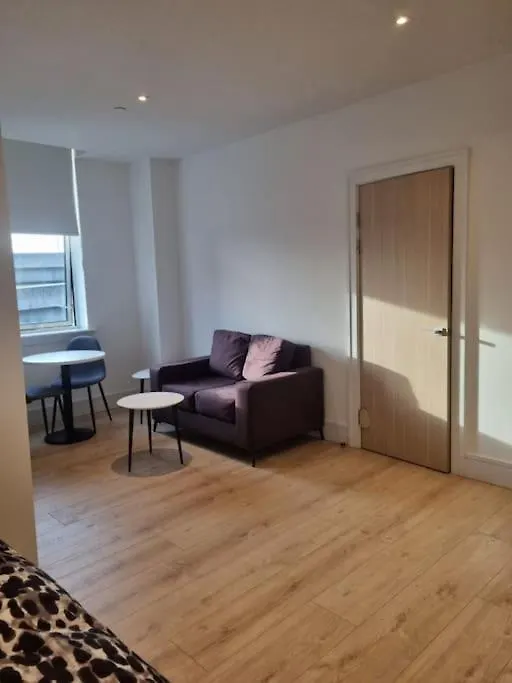 Lovely One Bedroom Apartment In Ilford Town